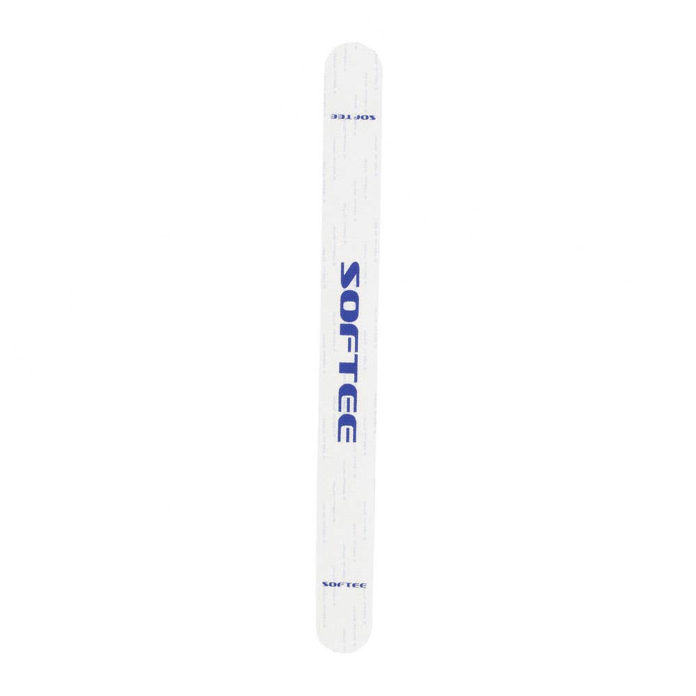 Place a padel racket protector - Proadhesive