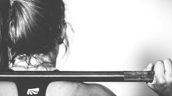 Stretching nel padel per rinforzare la schiena
