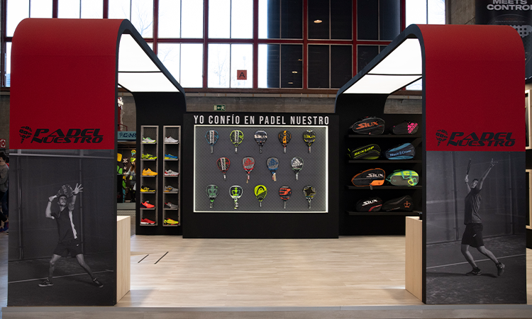 Padel Nuestro prepara il suo cambio di immagine con un impressionante debutto